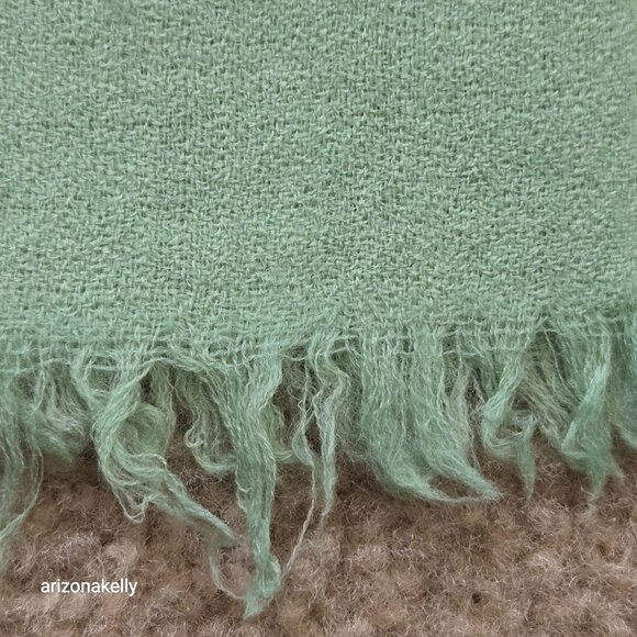 NWOT Cashmere Woven Lightweight Scarf Mint Green - Picture 3 of 10
